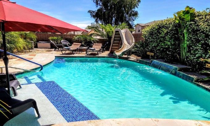 Maricopa Maison | Bungalow 3 Br + Den 2000 Sq Ft *** Piscine chauffée avec toboggan ***