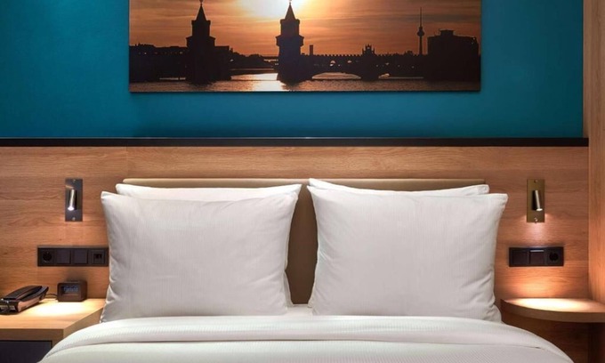 Mitte Hôtel | 3 Family Rooms | City Views & Easy Access to Berlin Attractions!