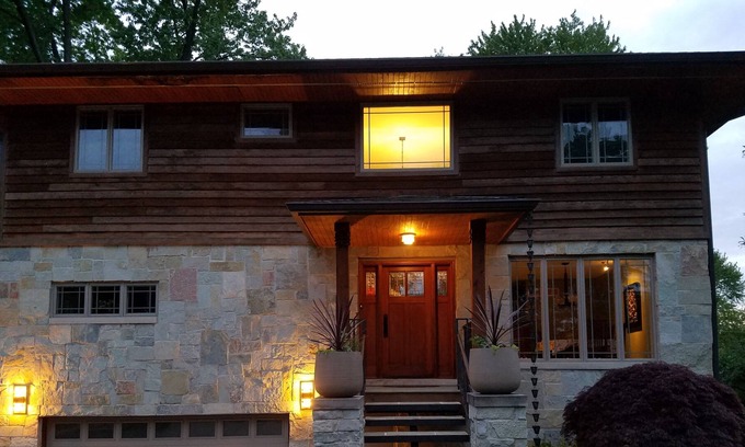 Justice Maison | Oasis de banlieue: une maison personnalisée inspirée des prairies