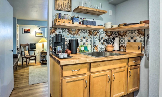 Sunnyside Appartement | 3 Mi to Dtwn: Convenient Denver Apt
