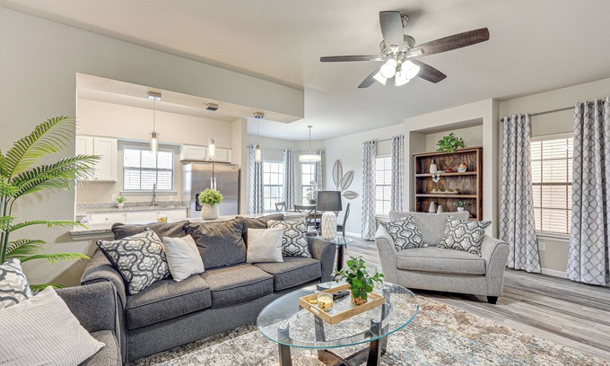 Eckhert Crossing Copropriété | 3 Mi to Hospitals: Stylish Condo in San Antonio!
