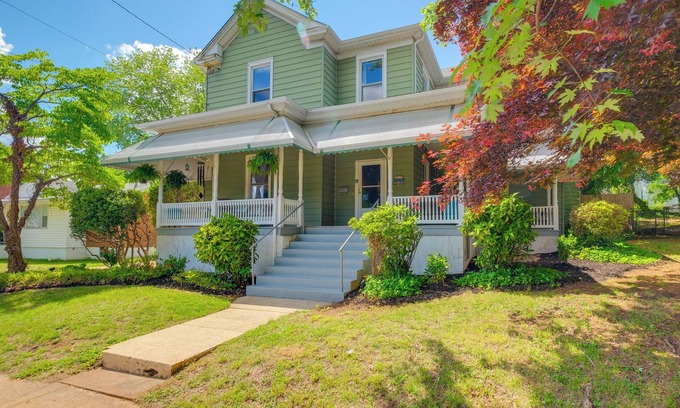 Lynchburg Appartement | 2 Mi to Dtwn: Historic Lynchburg Apartment!