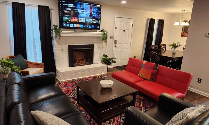 Tallahassee Appartement | Fresh & Luxe! Comfyiest beds in Midtown! Clean!