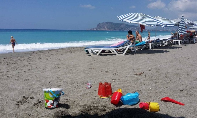 Tosmur Belediyesi Appartement | 3 minutes to the beach! Spacious and silent suite with pool.