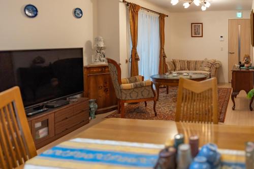 Itabashi Villa | 3 minutes walk to the station, direct to Ikebukuro, two-story house with a garden