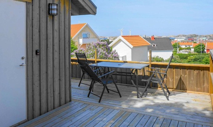 Ronnang Maison | 3 person holiday home in Rönnäng