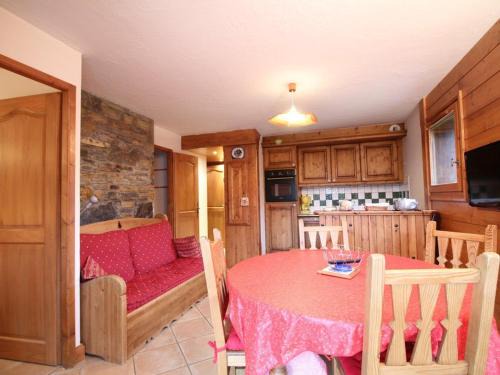 Les Carroz-d'Araches Appartement | 3 pièces cabine avec parking, près des pistes et commerces - FR-1-572-55