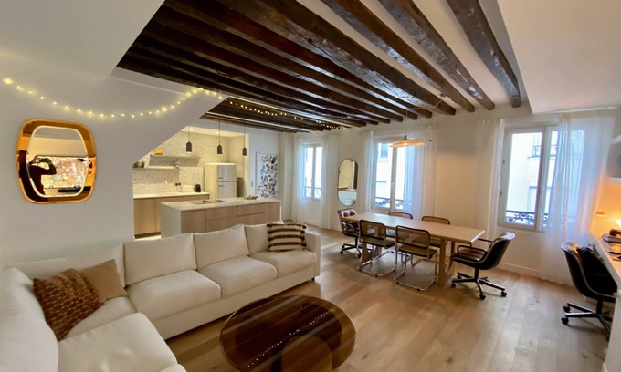 Quartier de la Porte-Saint-Denis Appartement | 3 pièces luxe duplex. Coeur de Paris, proche gares de l'est et nord.6 couchages