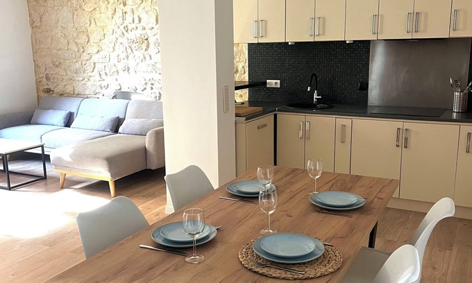 French Riviera Appartement | 3-pieces Flat with Private Garden & BBQ