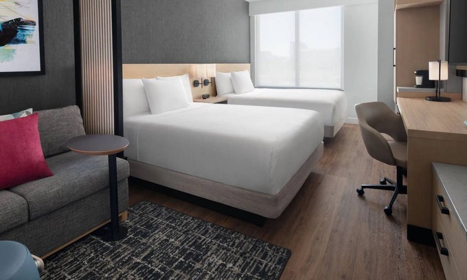 Dunwoody Hôtel | 3 Queen Rooms Minutes to Lenox Square | w/Free Breakfast & Pet-friendly