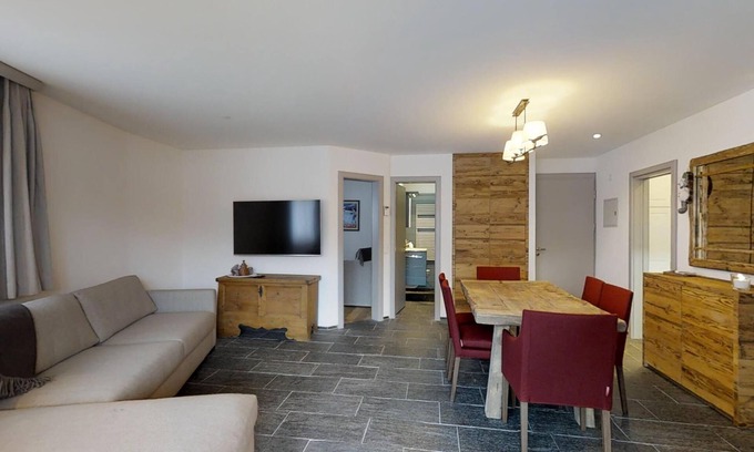 Celerina-Schlarigna Appartement | Appartement de 3 pièces au rez-de-chaussée, environ 90 m2.