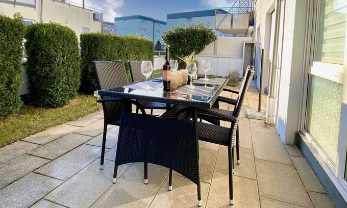 Gaertringen Appartement | 3 room apartment for 4, large roof terrace, garage, 76 m²