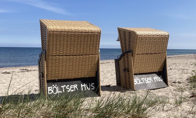 Kraksdorf Appartement | Appartement de 3 pièces avec balcon pouvant accueillir jusqu'à 6 personnes, chaise de plage, à 1000 m de la plage, cheminée