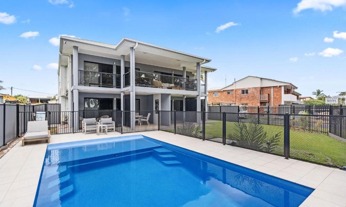 Urangan Appartement | 3 Seacrets at Shelly