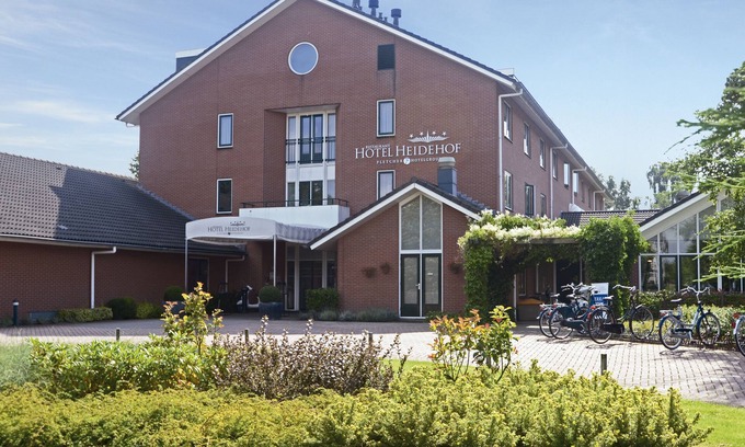 Heerenveen Hôtel | 3 Serene Sanctuary close to Nature Reserves, Local Destinations & dining