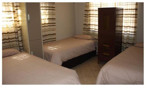 Lephalale Maison | 3 Single bedroom in farmhouse in Limpopo Province