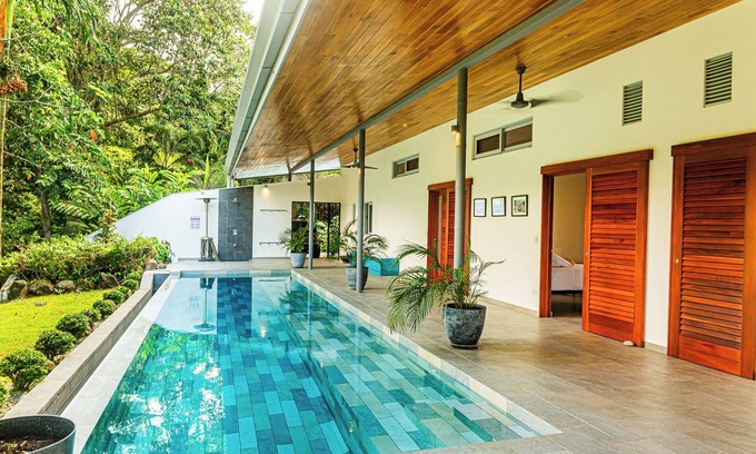Ciudad Cortes Maison | 3 suites-Large pool-Ojochal-Private-Easy access
