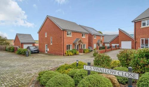 Olney Maison | 3 swallow close IDEAL FOR CONTRACTORS , FAMILIES AND WEEKEND STAYS