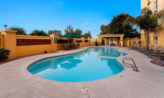 Superstition Springs Hôtel | 3 x 2 Double Beds at La Quinta Inn & Suites by Wyndham Mesa Superstition Springs