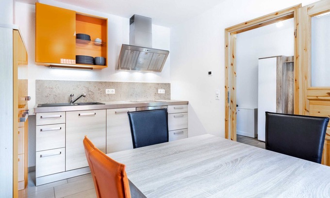Kroepelin Appartement | 3- Zimmer- Ferienhaushälfte Lucky 2 - Familien Ferienhof Lucky bei Kühlungsborn OFC 08