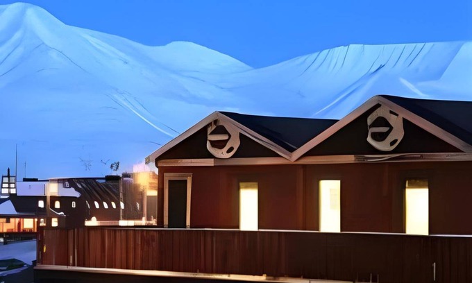Longyearbyen Lit Et Petit-Déjeuner | 30 m² Chambre d'hôtes ∙ 127 personnes