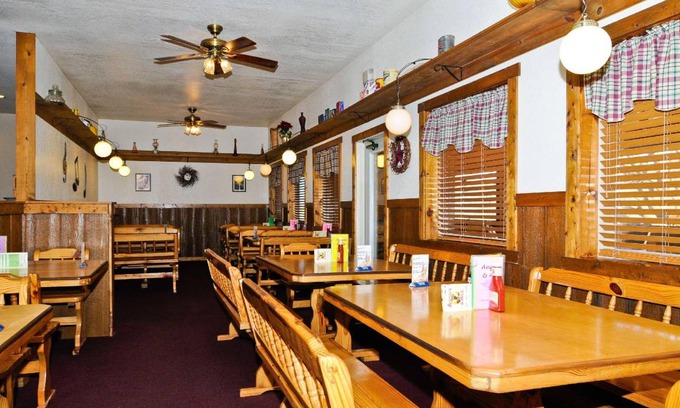 Berkeley Springs Hôtel | 30 m² Hôtel ∙ 127 personnes