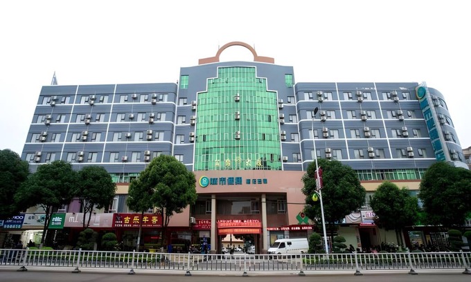 Rong County Hôtel | 30 m² Hôtel ∙ 3 personnes