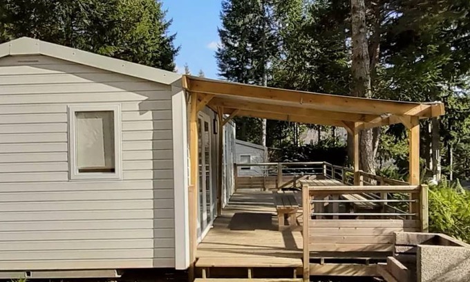 Neuveglise-sur-Truyere Maison | 30 m² Mobil-home ∙ 2 chambres ∙ 4 personnes