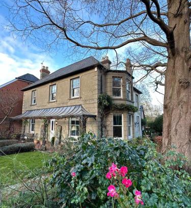 Hungerford Maison | 30 Park Street