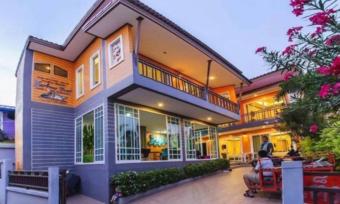 Koh Lan Station Balnéaire | 300 m² Résidence de vacances ∙ 10 personnes