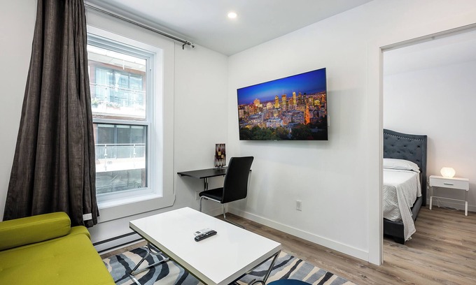 Laval Appartement | Nouvel appartement 1 chambre au cœur de Montréal, près des festivals et métro