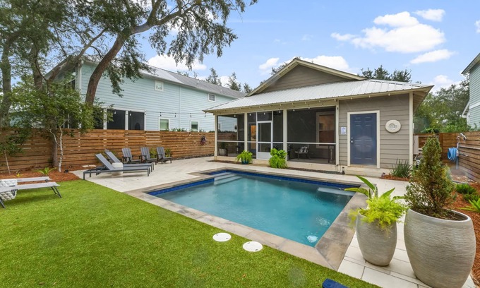 White's Gulfview Maison | 30A Beach House with Private Pool - Golf Cart Incl, Beach, Free Golf Daily