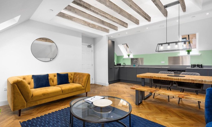 Dunfermline Appartement | 316 Reid's Corner - by StayDunfermline