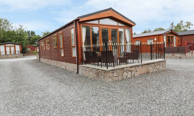 Auchterarder Cottage | 32 Cruachan Lodge, AUCHTERARDER
