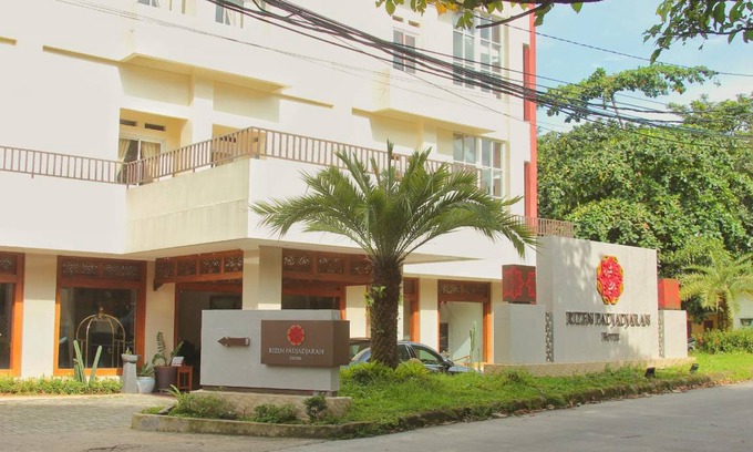 Bogor Timur Hôtel | 32 m² Hôtel ∙ 3 personnes