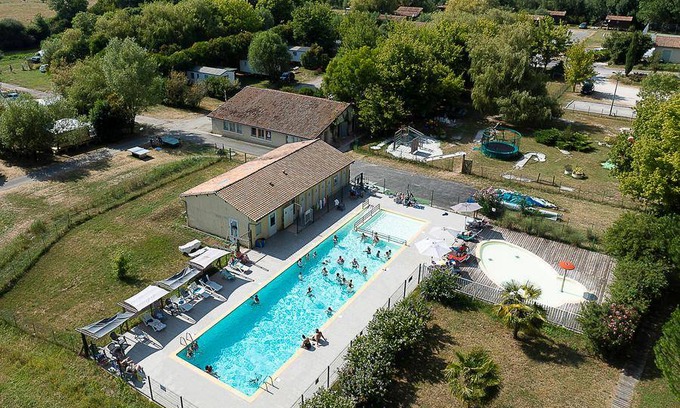 Saint-Aulaye-Puymangou Maison | 32 m² Mobil-home ∙ 2 chambres ∙ 6 personnes