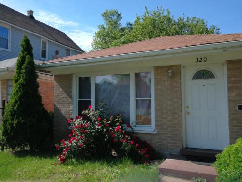 Englewood Maison | 320 Happy Home