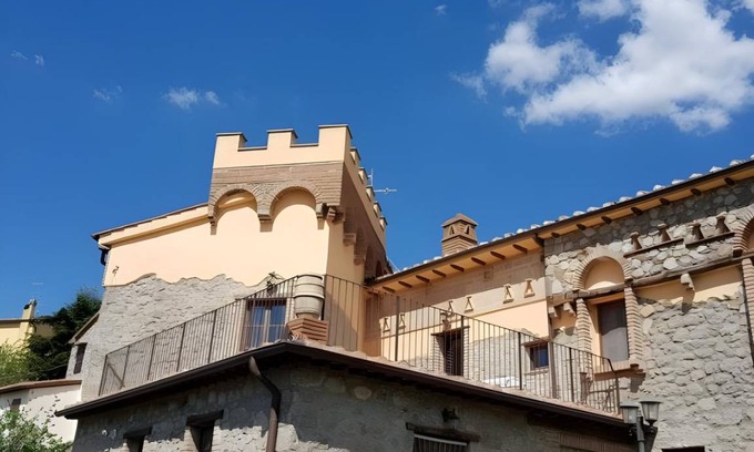 Arcidosso Maison | 320 m² Longère ∙ 9 chambres ∙ 27 personnes