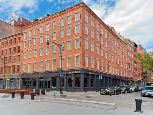 Financial District Hôtel | 33 Hotel, New York City, Seaport