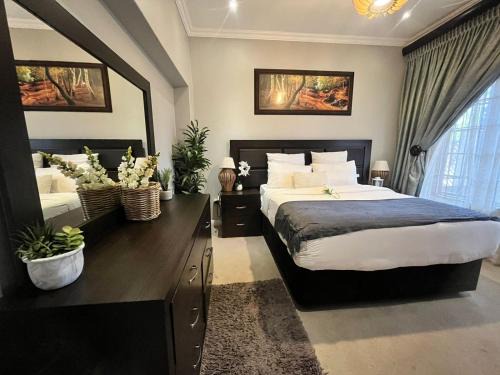 Brooklyn Maison | 337 Justice Mahomed Guest House