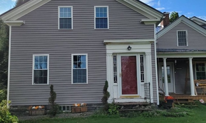 Canton Maison | 3400 SQ FT House minutes from SLU able to sleep 12 guests