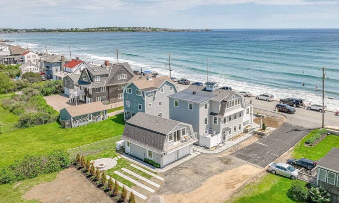 York Beach Maison | 345 LB Nubble View.Your Maine Exquisite Experience
