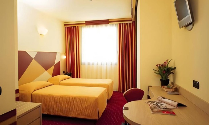 Stezzano Hôtel | 35 m² Hôtel ∙ 127 personnes