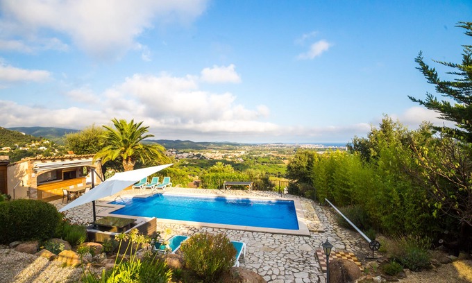 Calonge Maison | Maison 350 m2, magnifique vue, 6 mn mer, 14 couchages, tout confort