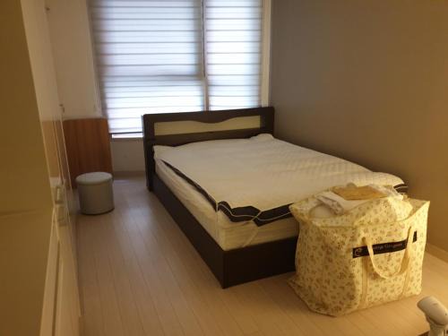 Seocho-dong Appartement | 3521#Gangnam Urban Vogue Suites #Top-rated Unit # All-New Furniture & Peaceful Vibe# Sinnonhyeon 1min