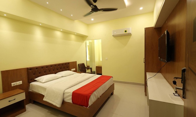 Rushikonda Appartement | 38 A/C Rooms, Wedding Hall SB Square. Near to Sai Priya and A1 grand.