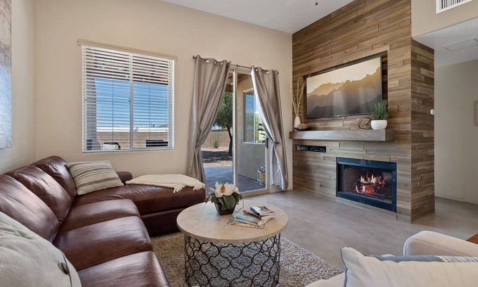 Tucson Maison | 3B/2b: Near StarrPassResort-Spa-Hike-Bike-Golf-Downtown-UofA-Restaurants-Garage