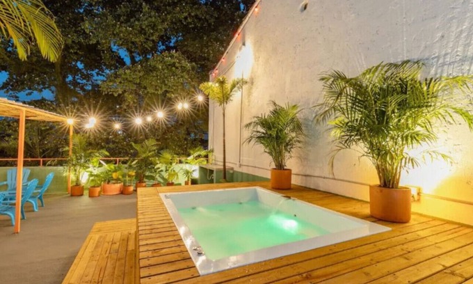 El Poblado Maison | 3BD House Manila, Private Jacuzzi and Pool table