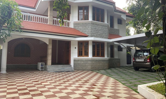 Edapalli Maison | 3BHK independent villa, 5 minutes to Lulu Mall at Edappally, Kochi, Kerala