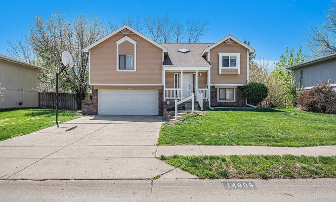 Chalco Maison | 3BR; 2 Bath; 920 Mbps; Fenced Yard; EV Charger